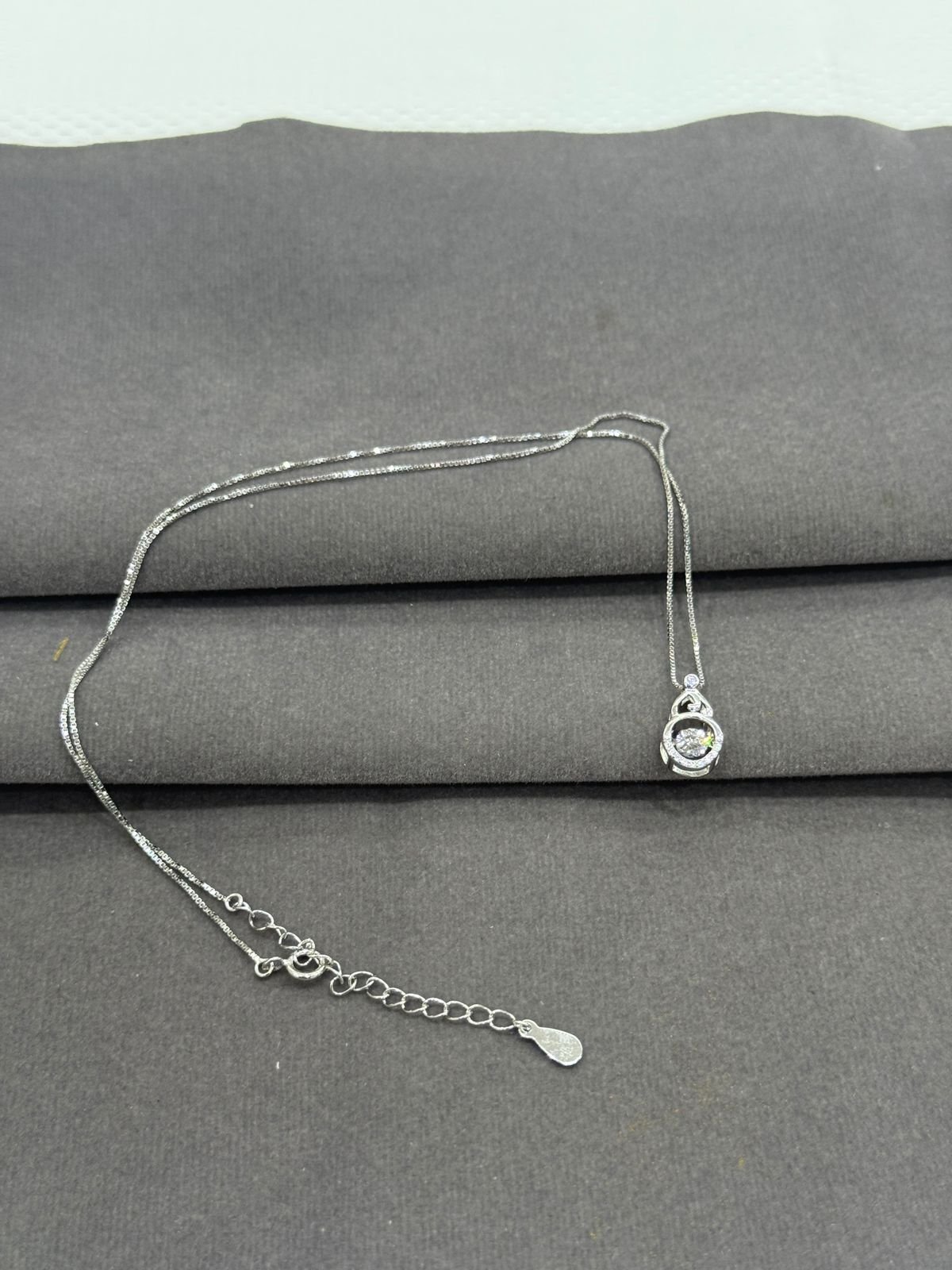  92.5 Silver Elegant Circular Stone Minimalist Chain